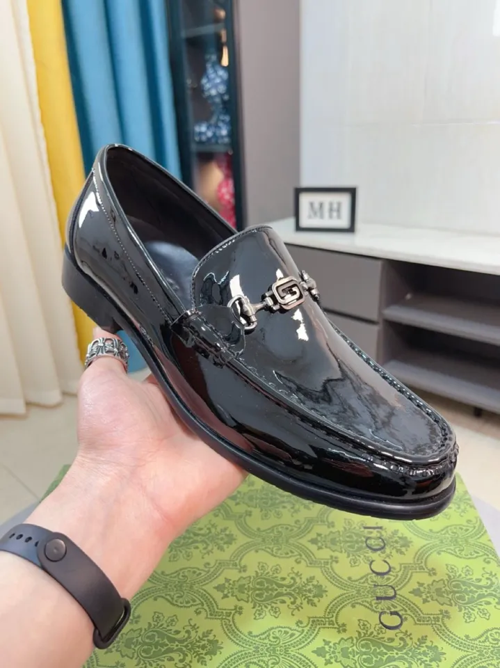 Men's shoes 💰500🌹🌹Niuli [GUCCI Gucci] A new style of formal men's leather shoes is coming~ The original quality upper is made of patent leather imported from Italy, the leather is soft and delicate, comfortable and soft first-layer cowhide lining, rubber wear-resistant outsole, the shoe shape is dignified and domineering, and the luxury charm cannot be concealed! The natural and free nouveau riche leads the trend. Code number: 38-44